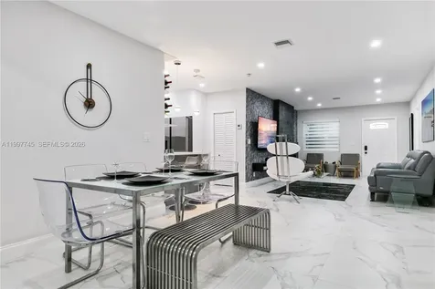 2376 NW 2nd Street Miami FL 33125