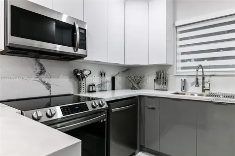2376 NW 2nd Street Miami FL 33125