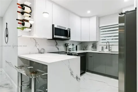 2376 NW 2nd Street Miami FL 33125