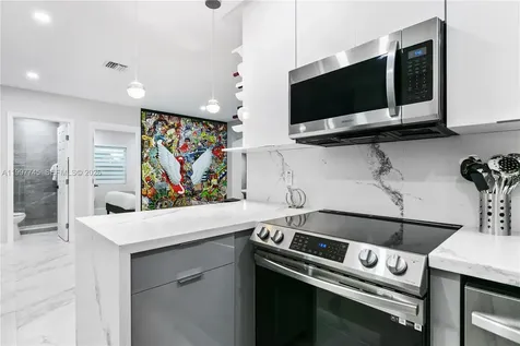 2376 NW 2nd Street Miami FL 33125