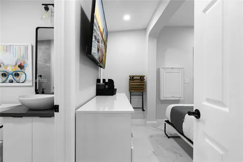 2376 NW 2nd Street Miami FL 33125