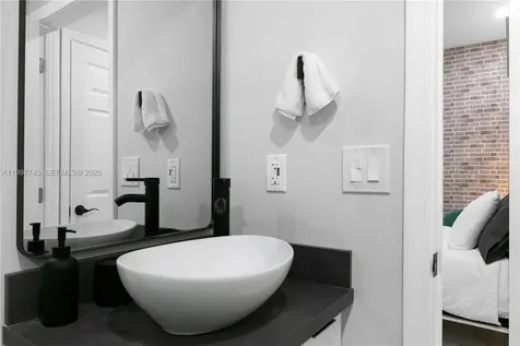 2376 NW 2nd Street Miami FL 33125