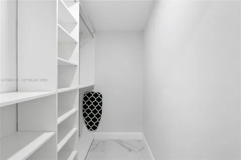 2376 NW 2nd Street Miami FL 33125
