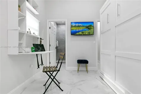 2376 NW 2nd Street Miami FL 33125