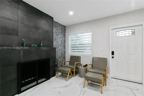 2376 NW 2nd Street Miami FL 33125