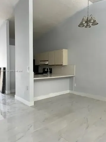 6714 NW 188th Terrace Hialeah FL 33015
