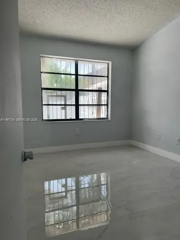 6714 NW 188th Terrace Hialeah FL 33015