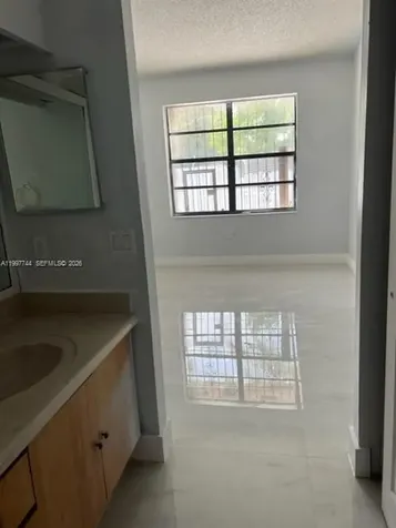 6714 NW 188th Terrace Hialeah FL 33015