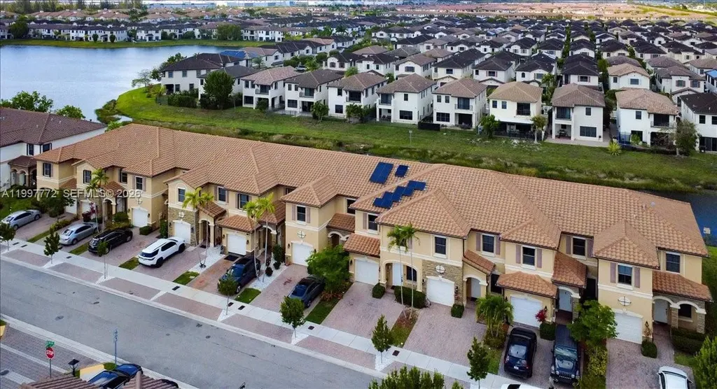 3335 W 94th Terrace Hialeah FL 33018