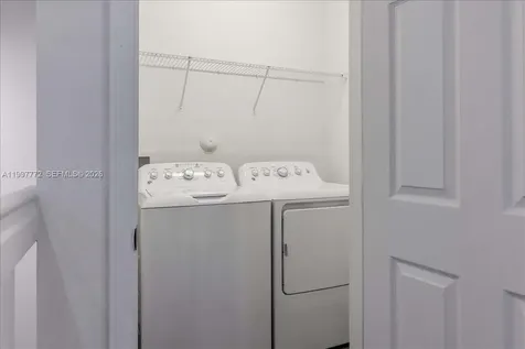 3335 W 94th Terrace Hialeah FL 33018
