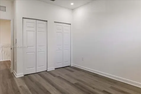 3335 W 94th Terrace Hialeah FL 33018
