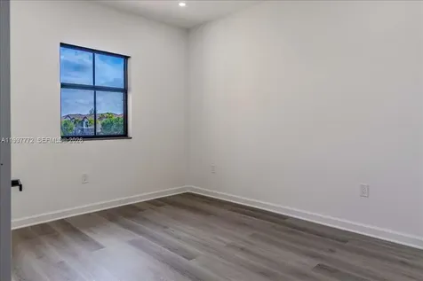 3335 W 94th Terrace Hialeah FL 33018
