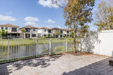 3335 W 94th Terrace Hialeah FL 33018