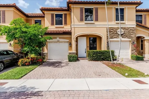 3335 W 94th Terrace Hialeah FL 33018