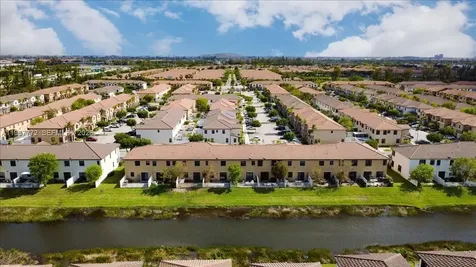 3335 W 94th Terrace Hialeah FL 33018