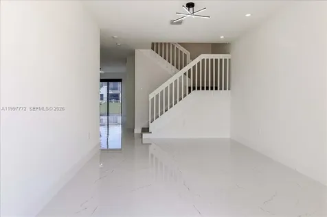 3335 W 94th Terrace Hialeah FL 33018