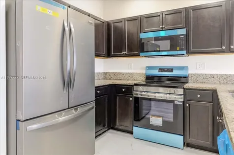 3335 W 94th Terrace Hialeah FL 33018