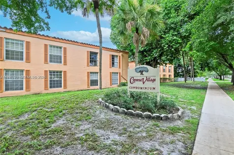7130 Fairway Drive Miami Lakes FL 33014