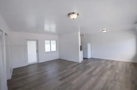 7271 Gary Avenue Miami Beach FL 33141