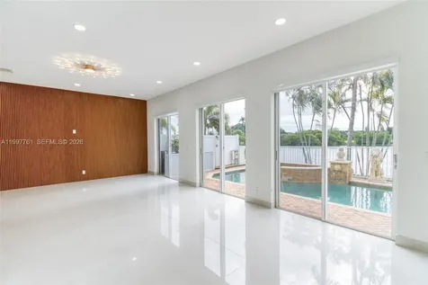 5363 SW 38th Avenue Hollywood FL 33312