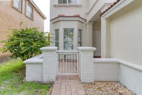 5363 SW 38th Avenue Hollywood FL 33312