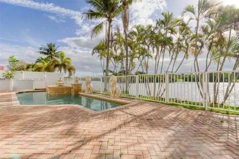 5363 SW 38th Avenue Hollywood FL 33312