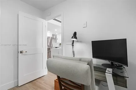5701 Collins Avenue Miami Beach FL 33140