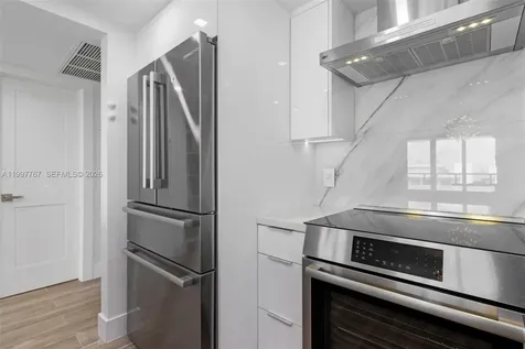 5701 Collins Avenue Miami Beach FL 33140