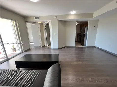 637 SW 3rd Street Miami FL 33130