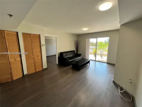 637 SW 3rd Street Miami FL 33130