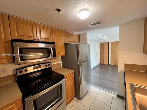 637 SW 3rd Street Miami FL 33130