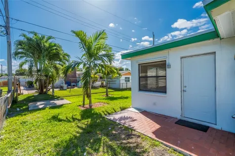 1820 NW 35th Terrace Lauderhill FL 33311