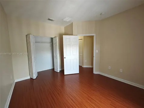 11252 SW 230th Terrace Miami FL 33170