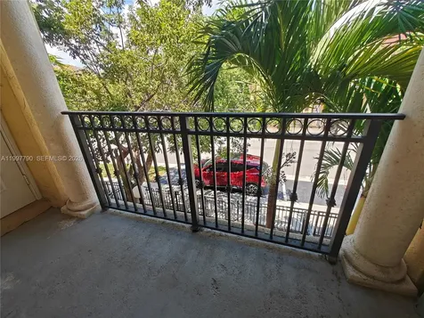 11252 SW 230th Terrace Miami FL 33170