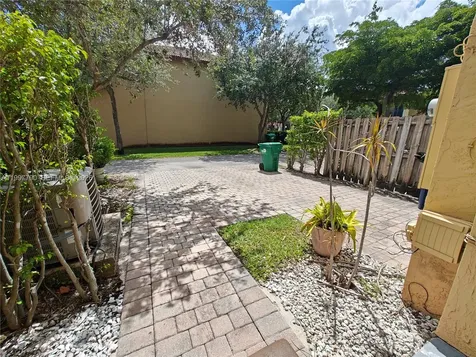 11252 SW 230th Terrace Miami FL 33170