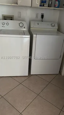 251 SW 22 Place Cape Coral FL 33991