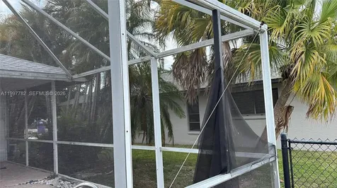 251 SW 22 Place Cape Coral FL 33991