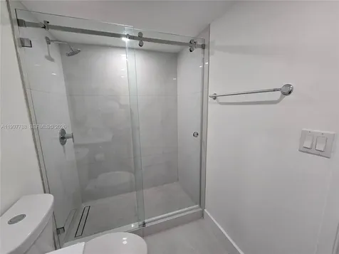 4550 NW 9th Street Miami FL 33126