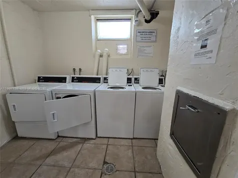 4550 NW 9th Street Miami FL 33126