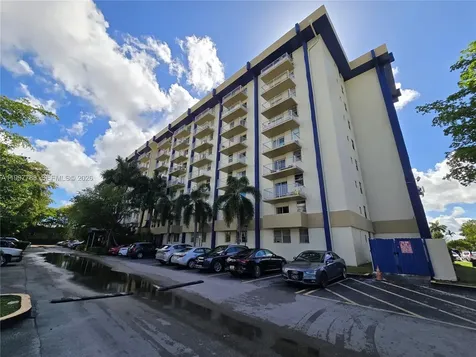 4550 NW 9th Street Miami FL 33126