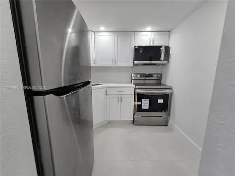 4550 NW 9th Street Miami FL 33126