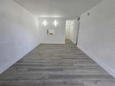 4550 NW 9th Street Miami FL 33126
