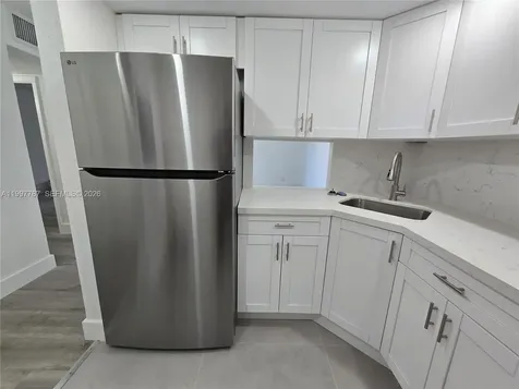 4550 NW 9th Street Miami FL 33126