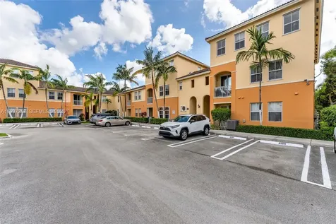 10012 NW 7th Street Miami FL 33172