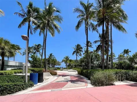 2899 Collins Avenue Miami Beach FL 33140