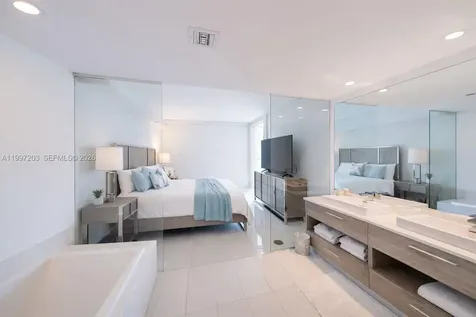 650 NE 32nd Street Miami FL 33137