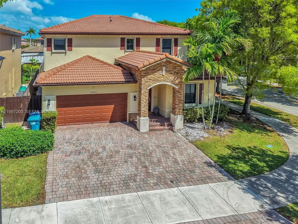 22525 SW 105th Court Cutler Bay FL 33190