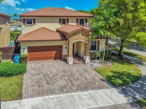 22525 SW 105th Court Cutler Bay FL 33190