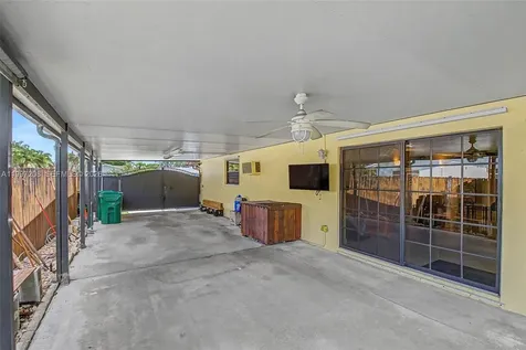 7916 SW 140th Avenue Miami FL 33183