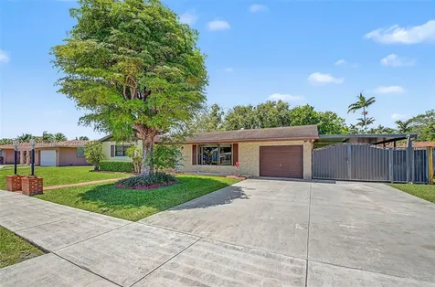7916 SW 140th Avenue Miami FL 33183